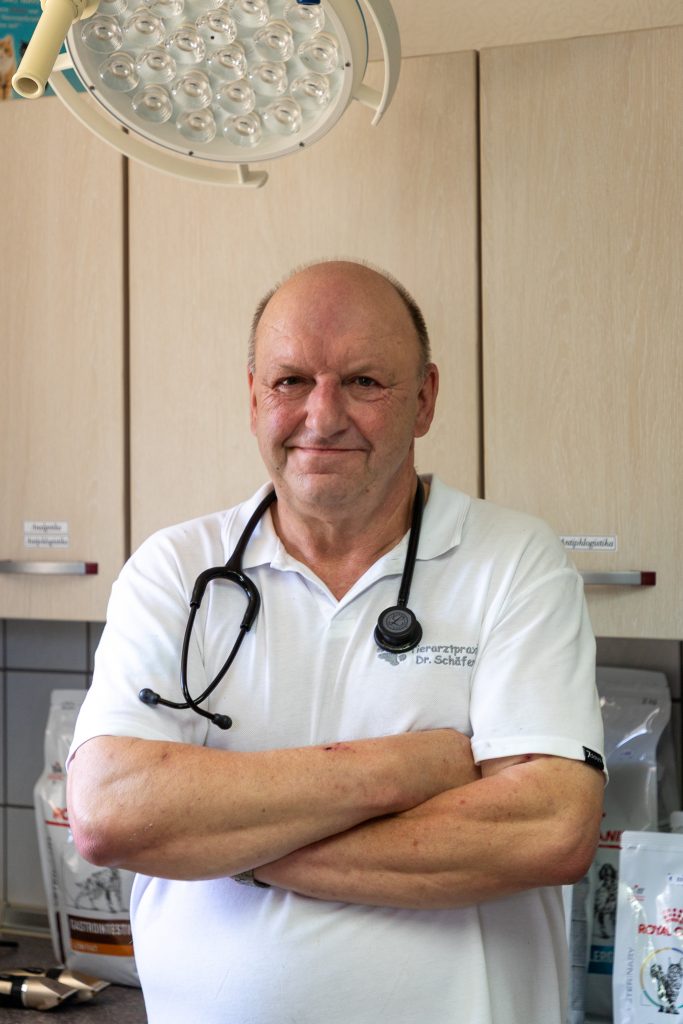 Tierarzt Dr. Rainer Schäfer